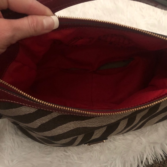 Dooney & Bourke purse - Picture 3 of 3